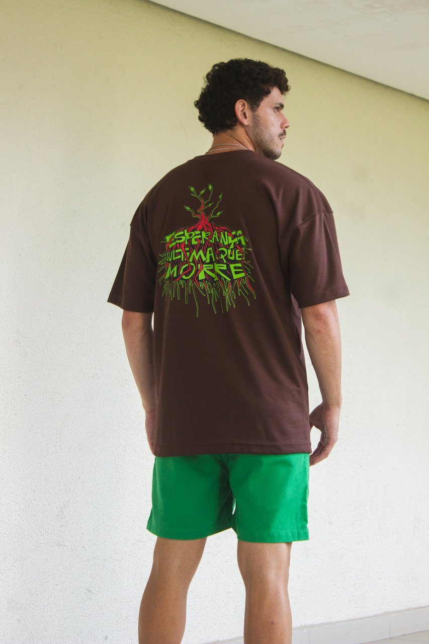 01 camiseta oversized esperanca ultima que morre