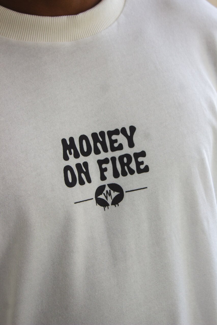 02 camiseta oversized money on fire