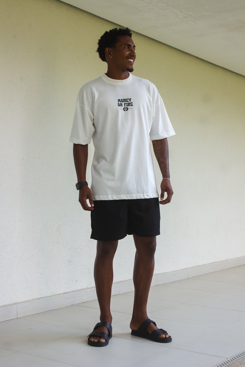 08 camiseta oversized money on fire