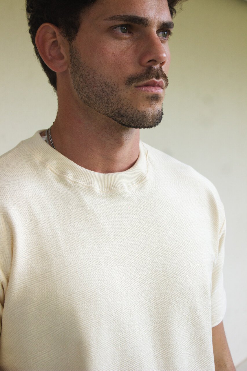 17 camiseta texturizada